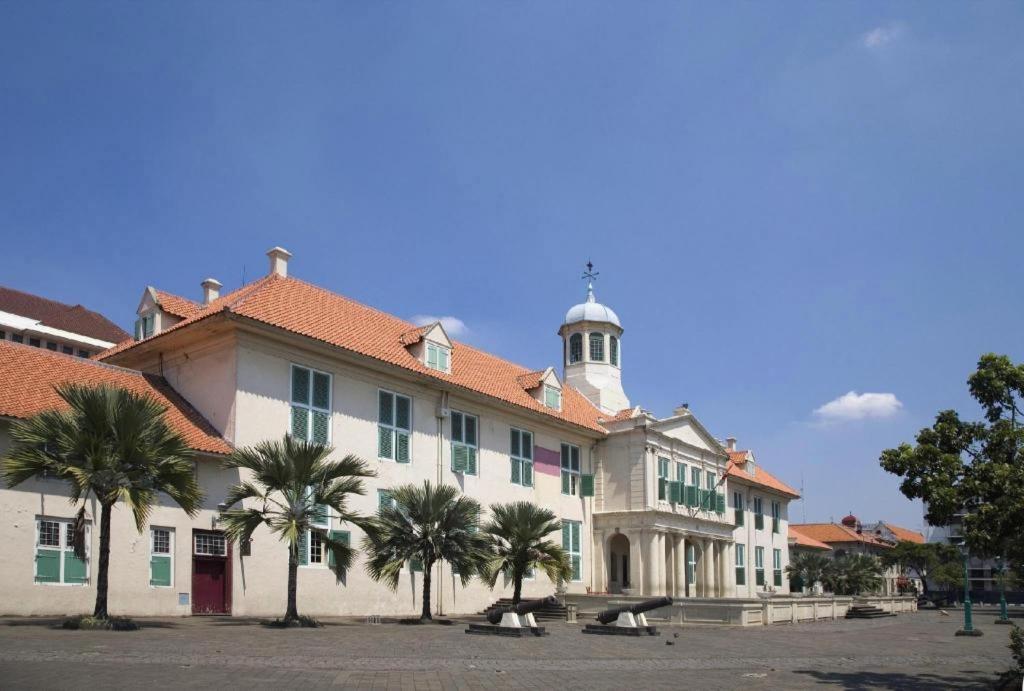 U Stay Hotel Mangga Besar Dżakarta Zewnętrze zdjęcie