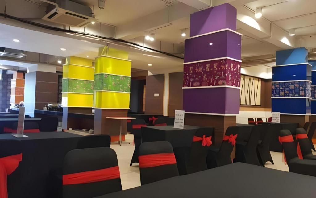 U Stay Hotel Mangga Besar Dżakarta Zewnętrze zdjęcie