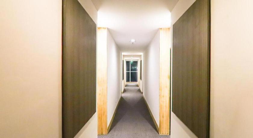 U Stay Hotel Mangga Besar Dżakarta Zewnętrze zdjęcie