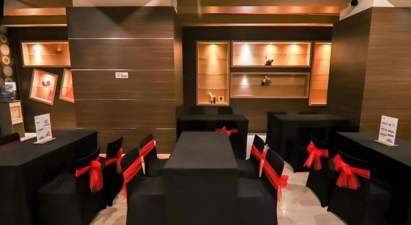 U Stay Hotel Mangga Besar Dżakarta Zewnętrze zdjęcie